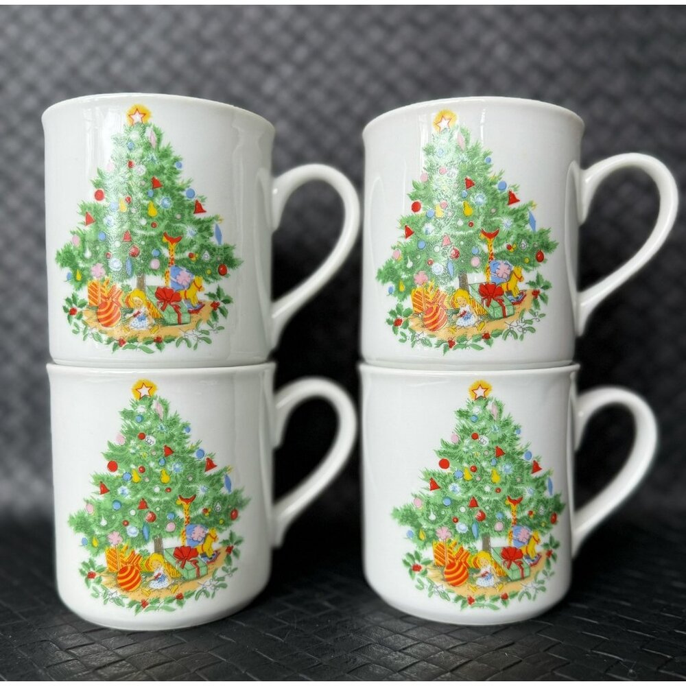 Vintage Schmidt Porcelana Christmas Coffee Mug Cup Christmas Tree 8oz Set Of 4